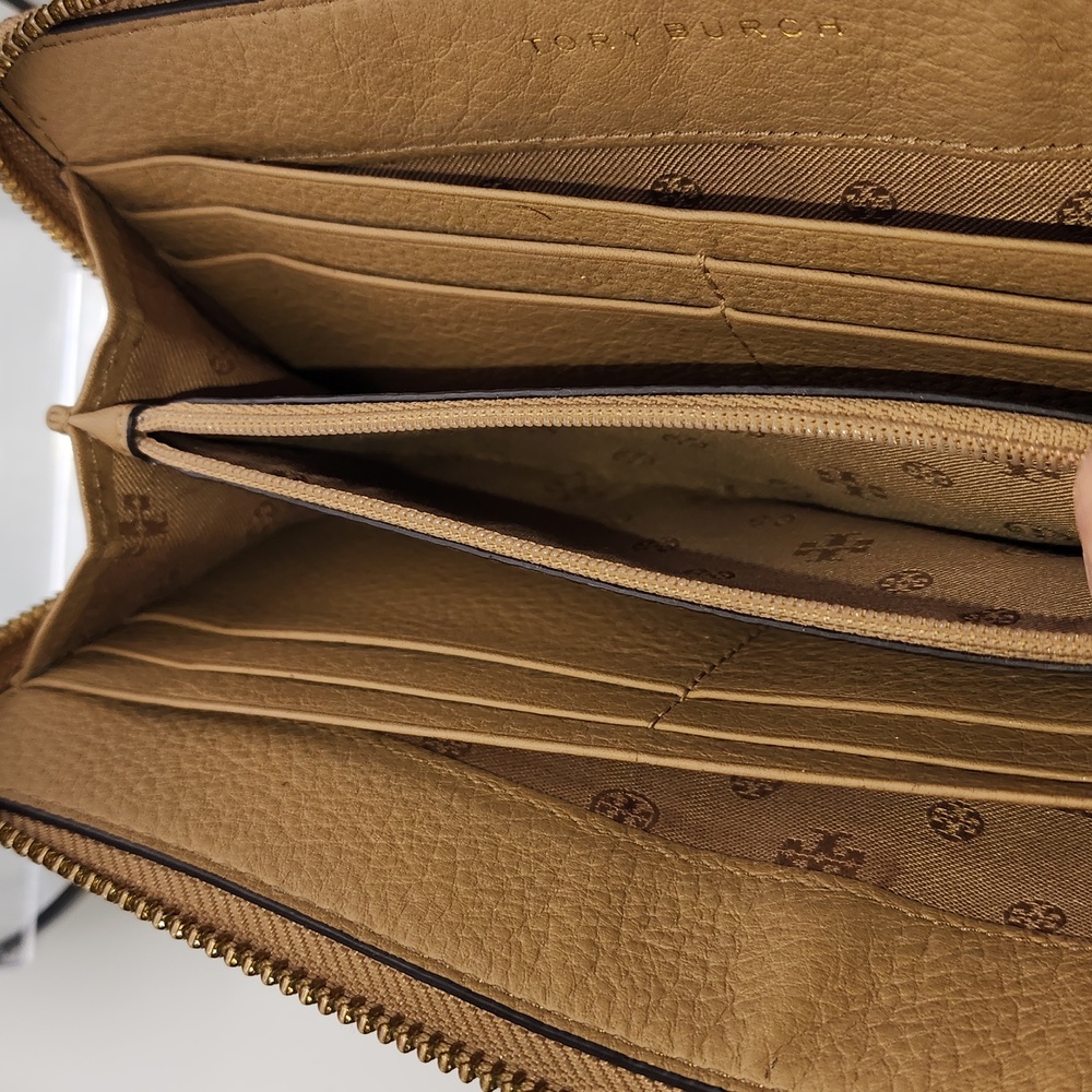 Tory Burch Harper Continental Zip Wallet - Picture 8 of 11